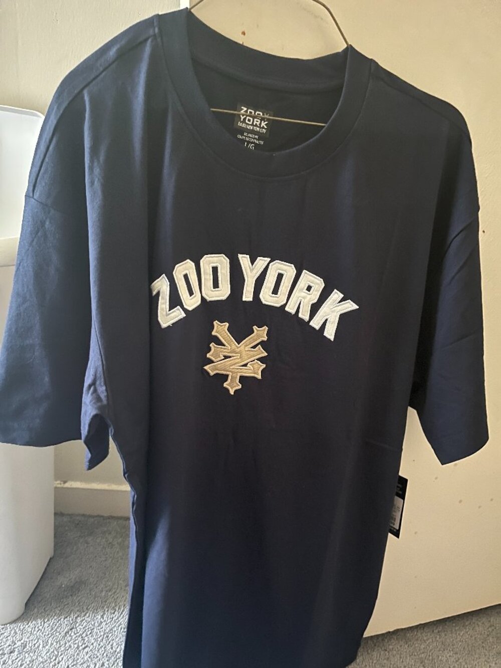 brand new with tags zoo york xl men sweater and tshirts size large